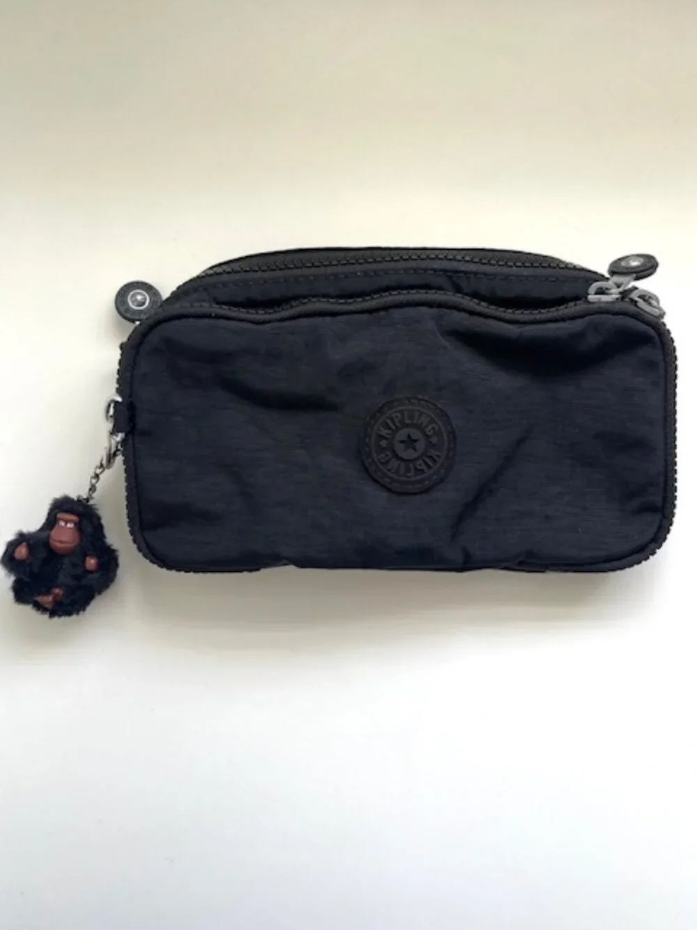Like New! Kipling Chap Pencil Makeup Case in Black with Monkey Keychain - Picture 2 of 8